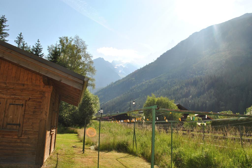 Fleur Des Neiges Hostel Σαμονί Εξωτερικό φωτογραφία